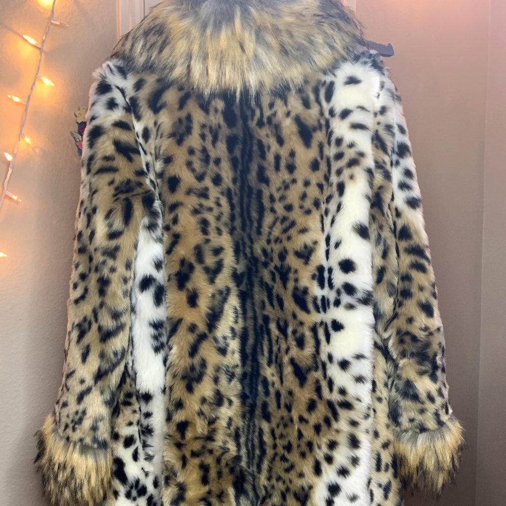 NWOT Fabulous Furs Faux Fur Coat XS - Picture 11 of 13